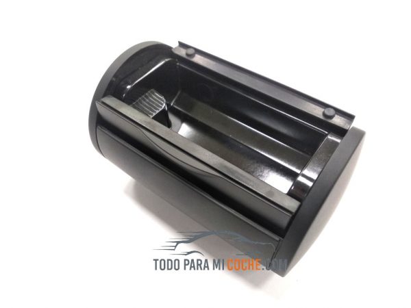 cenicero trasero golf 4 bora (5)